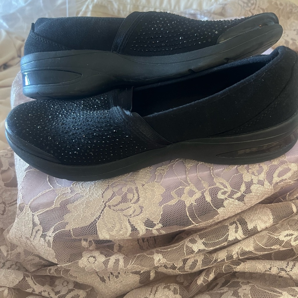 Bzees Black Sparkle Slip-On Flats